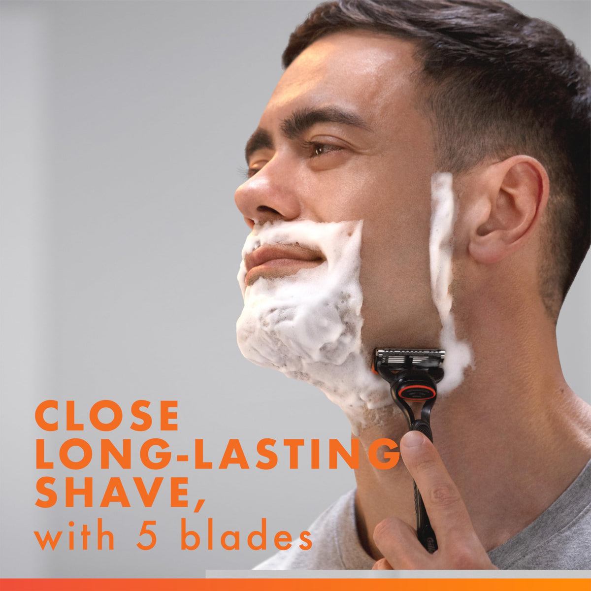 Razor Handle + 2 Razor Blade Refills A142010